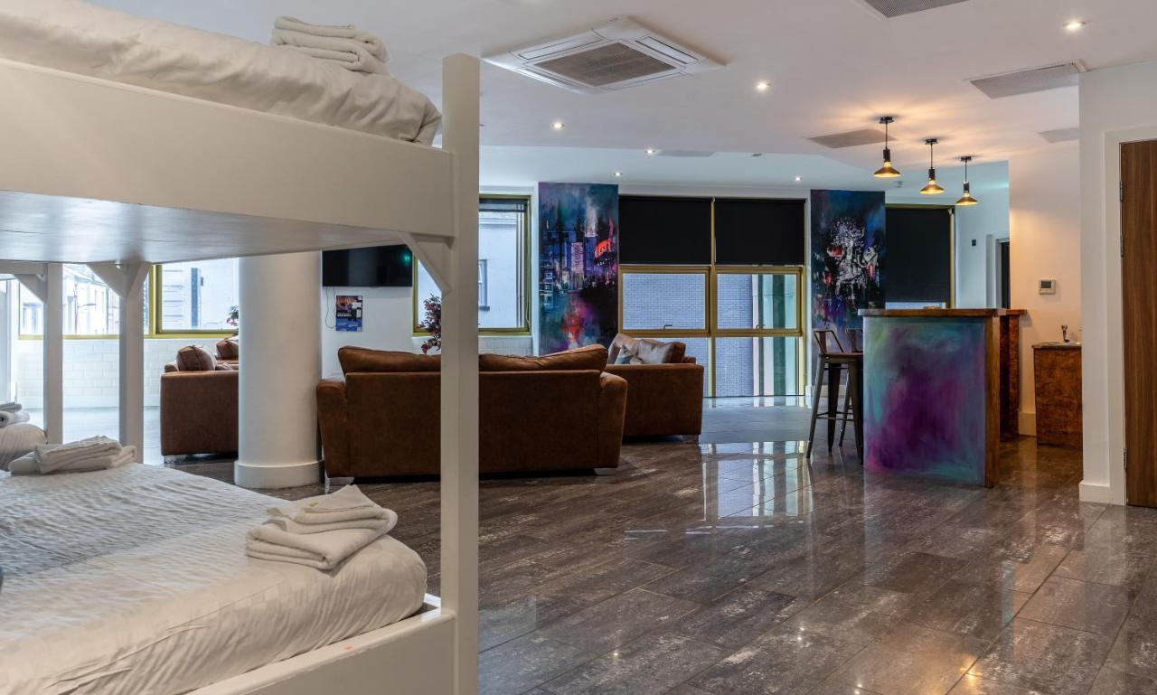 The Bling Hotel By Ustay Aparthotels Liverpool Exterior photo